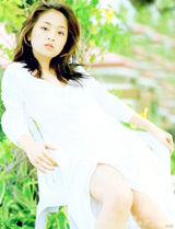 组图：滨崎步少女泳装照曝光 婴儿肥容貌变化大