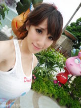 组图：E罩杯瑶瑶黄以安性感写真