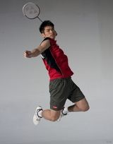 组图：林丹时尚写真秀壮硕肌肉霸气外露