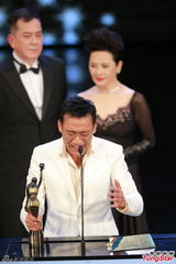 组图：梁家辉凭《寒战》获金像奖最佳男主角