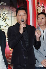 组图：谭耀文内地忙拍剧 恭喜叶德娴再封后