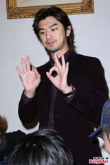 组图：陈柏霖挺身护花 斥责女友私密照披露者