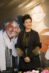 高清图：宋祖英上海将开唱 与波切利对唱PK周杰伦