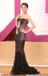 组图:TVB台庆钟嘉欣杨怡竞艳 黄忠泽吴卓羲抢镜