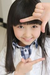 组图：张子枫最新生活照曝光 尽显娇俏可爱