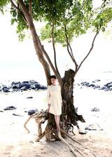 组图：陈数风情大片 再展多面魅力气质