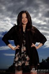 组图：《倭寇的踪迹》主创拍写真 赵圆圆露甜美笑容