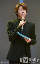 组图：韩新男团BEAT WIN办SHOWCASE正式出道