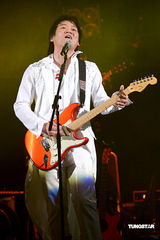 幻灯图：纵贯线香港告别演出 四歌手分享一年感受