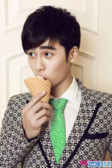 组图：暖男蒋劲夫写真 俊朗帅气笑容阳光