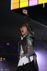 组图：五月天鸟巢开唱十万歌迷共创奇迹