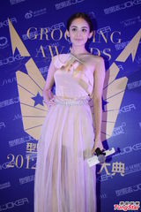 组图：贾乃亮当奶爸有难度 何洁谈释小龙超尴尬