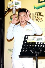 高清：李李仁献声儿童剧 突破舞蹈障碍大跳暖身操