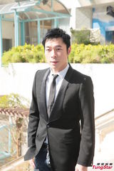 组图：主播刘明轩嫁王傲山 张卫健许志安出席