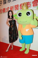 组图：陈慧琳二胎仍是儿子 龙年出生花名小笼包