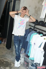 组图：辰亦儒返台会粉丝 期待重回歌手身份