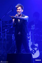 组图：任贤齐开启个唱 欲写剧本找钮承泽拍电影