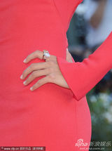 组图：威尼斯女星配饰盘点 钻石珍珠闪耀珠光宝气