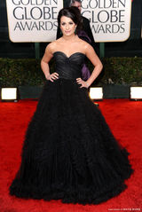 高清组图：金球奖雨中“湿身” 明星走红毯劲头不减