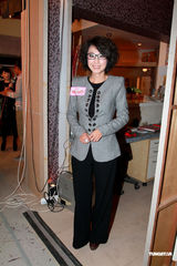 高清组图：郭晋安廖碧儿等出席《依家有喜》记者会