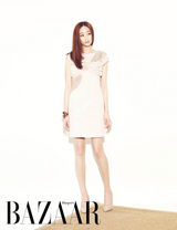 高清图：韩星金孝珍拍大片秀纤腰气质迷人