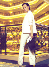 组图：刘孜写真冷艳动人 尽显“硬糖”女人气质