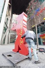 组图：柏林电影节加紧筹备 会场内外焕然一新