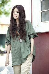 组图：傅晶简约森女系写真慵懒随意