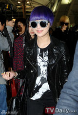 组图：Kara、BEAST、4minute、2NE1等素颜亮相