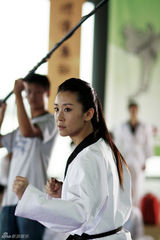 幻灯图集：苗圃《真心话大冒险》跆拳道剧照曝光