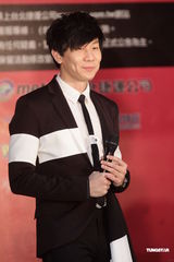 组图：林俊杰大方对Hebe示爱 为其写歌盼有合作