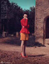 组图：英国美女凯拉-奈特莉动感短发灵动出彩