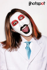 《大周末》封面致敬经典 海清黄义达扮时尚先锋(图)