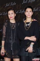 组图：刘嘉玲指王菲心情好 与李亚鹏仍是好友