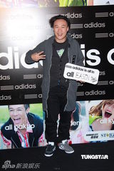 组图：阿SA慈善赚钱两不误 陈奕迅呼吁大家惜福