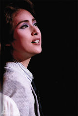 组图：天海佑希46岁生日 宝冢男角剧照大放送