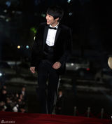 组图：韩国KBS演技大赏颁奖 张赫文根英等出席