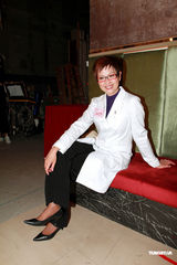 高清组图：郭晋安廖碧儿等出席《依家有喜》记者会