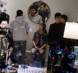 组图：汤唯《极速天使》玩街头风 张柏芝宽松衣遮腹