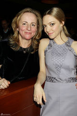 组图：休-杰克曼《悲惨世界》映后派对献吻阿曼达