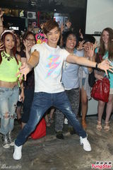 组图：辰亦儒返台会粉丝 期待重回歌手身份