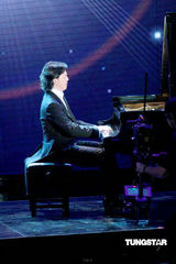 高清组图：李云迪鲍起静致敬感动香港十大人物