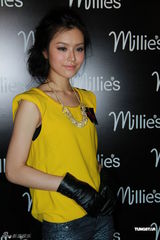 组图：林峰徐子珊出席活动 皆表态不会离开无线