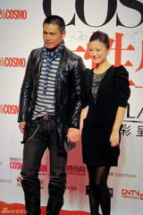 组图：邵兵型酷现身盛典 时尚征服论风靡微博