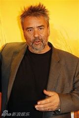 组图：杨紫琼吕克贝松亮相《昂山素季》巴黎首映