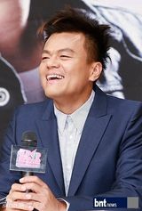 组图：BoA朴振英等出席《K-POP STAR 2》发布会