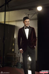 组图：金像特刊拍摄郑秀文秀芊腰 汤唯疑似激凸