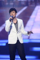 高清组图：新浪网络盛典 满江献唱《中华诵》