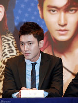 高清组图：Super Junior发新专辑 10成员穿正装亮相