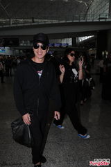 组图：《狄仁杰》主创访港 Baby拒谈见家长